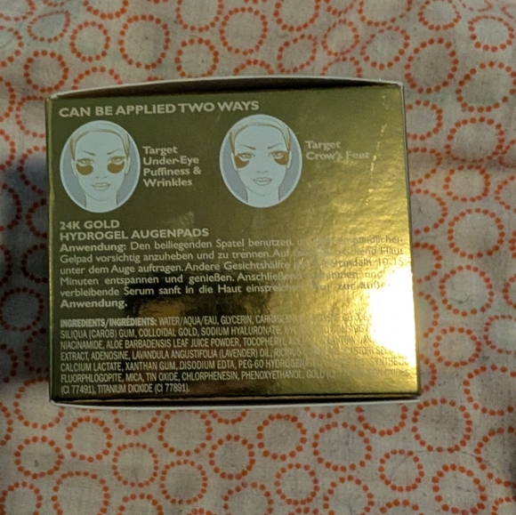Peter Thomas Roth Gold Eye Patches - Picture 4 of 4
